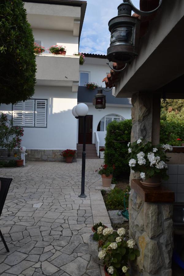 Apartmani Anđela i Mladen Debelić Rab Town Dış mekan fotoğraf