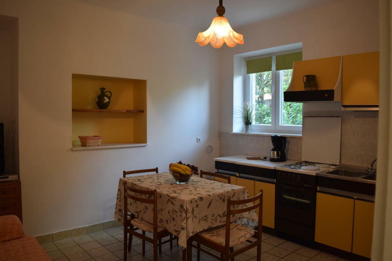 Apartmani Anđela i Mladen Debelić Rab Town Dış mekan fotoğraf