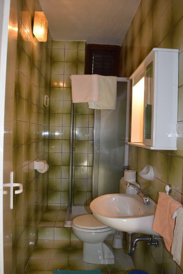 Apartmani Anđela i Mladen Debelić Rab Town Dış mekan fotoğraf