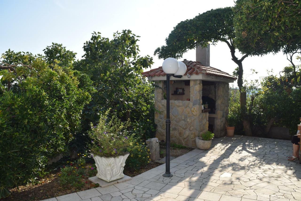Apartmani Anđela i Mladen Debelić Rab Town Dış mekan fotoğraf