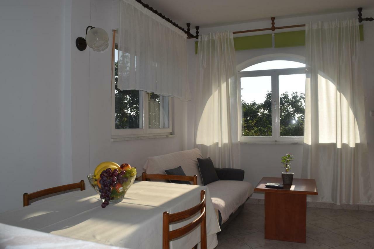 Apartmani Anđela i Mladen Debelić Rab Town Dış mekan fotoğraf