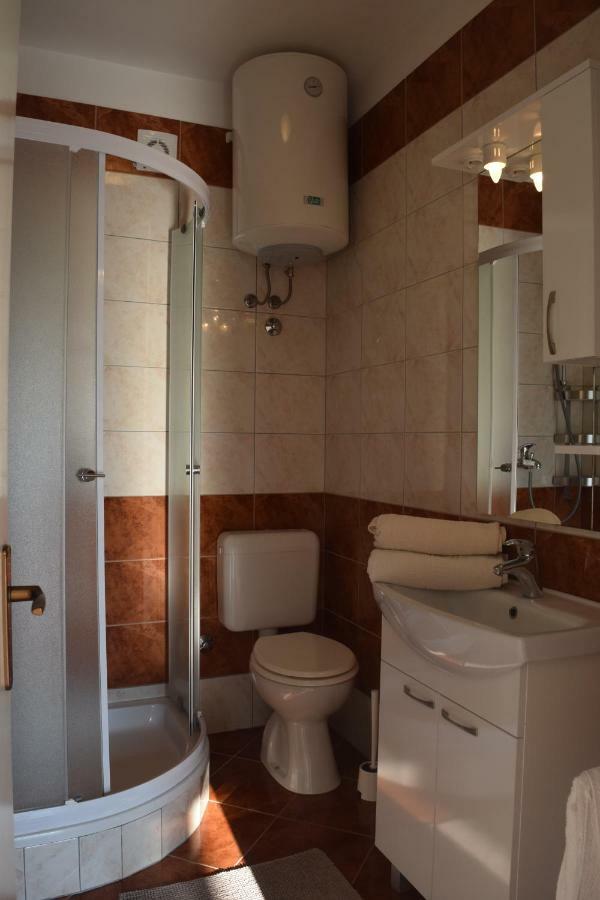 Apartmani Anđela i Mladen Debelić Rab Town Dış mekan fotoğraf
