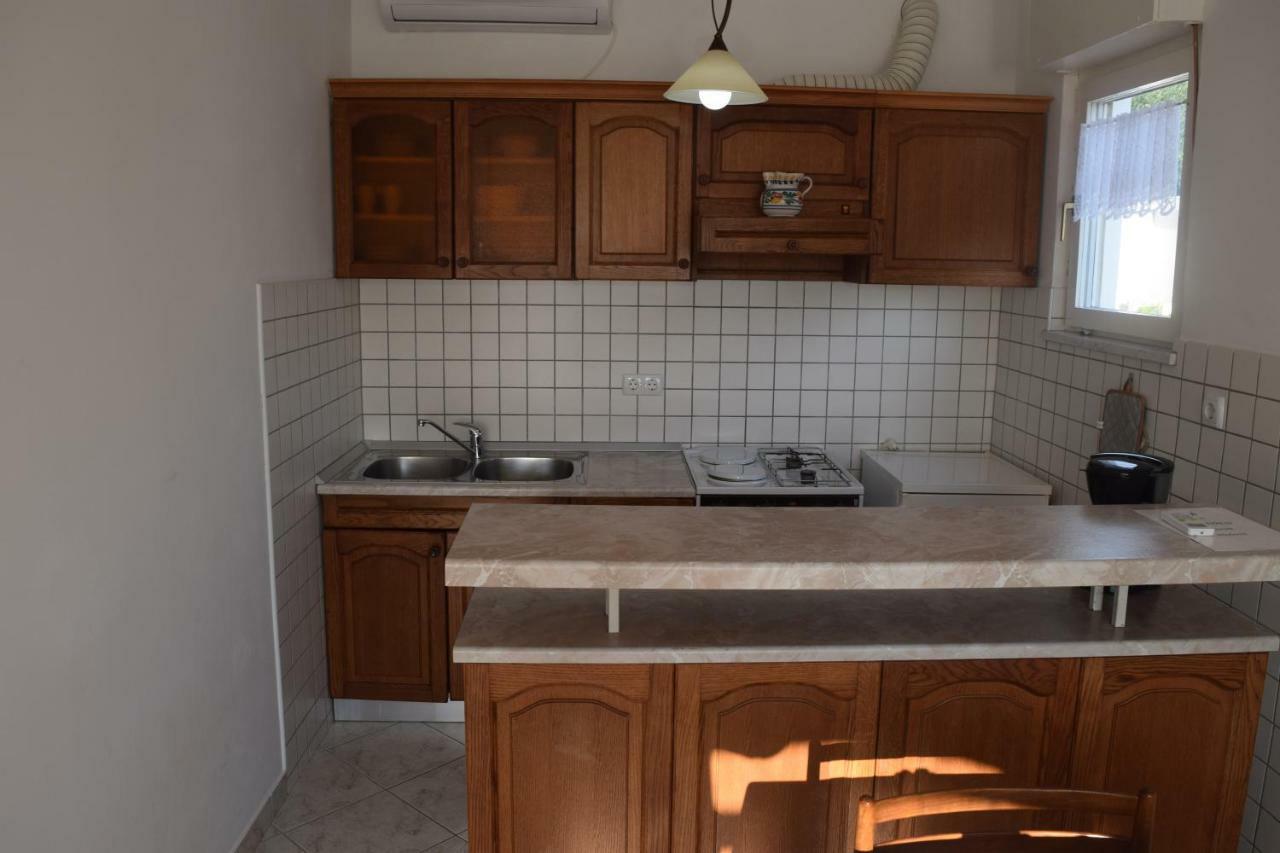 Apartmani Anđela i Mladen Debelić Rab Town Dış mekan fotoğraf
